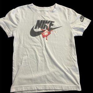 White Nike Boys T-Shirt - Size 6